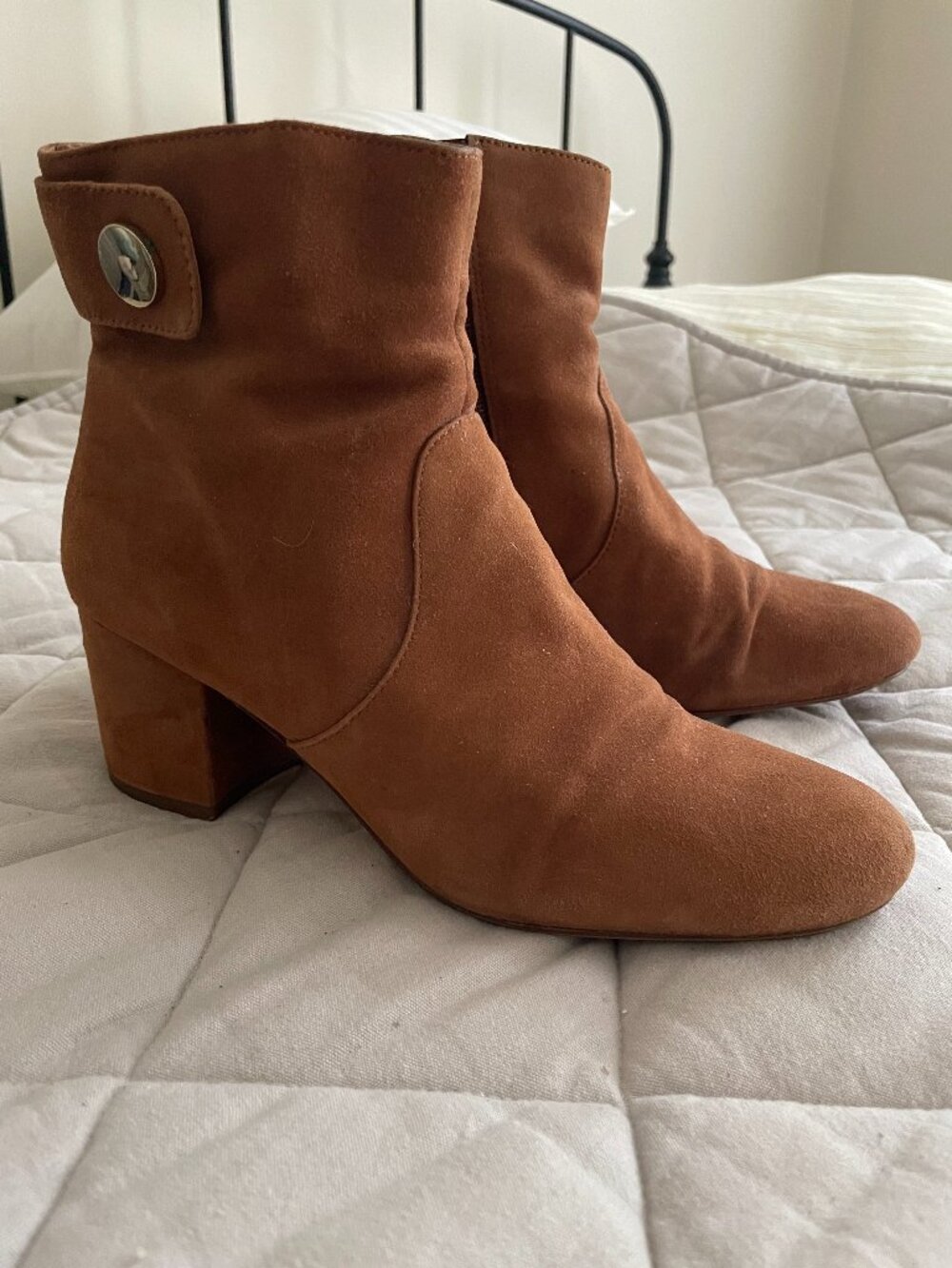 Nine West Cognac Suede Booties Button Detail Size 8